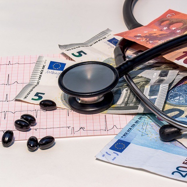 Как вернуть деньги на лекарства, потраченные за границей