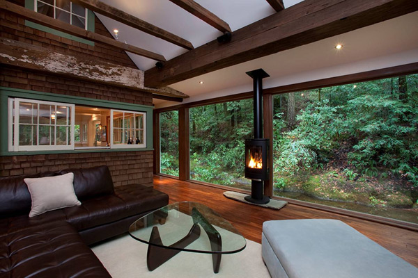 Дачный домик в лесу: правила хорошего интерьера