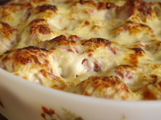 Как приготовить картофель с мясом в горшочках