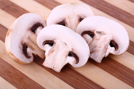 Шампиньоны отлично подходят для приготовления вкусной подливы