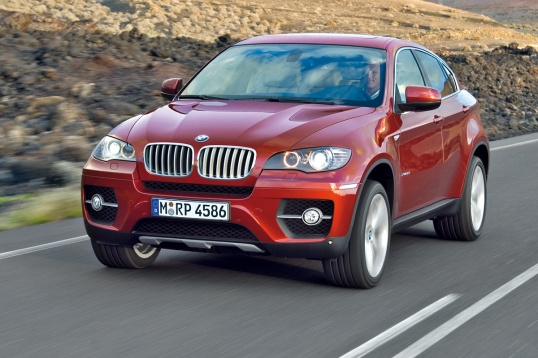 Как снять аккумулятор на BMW