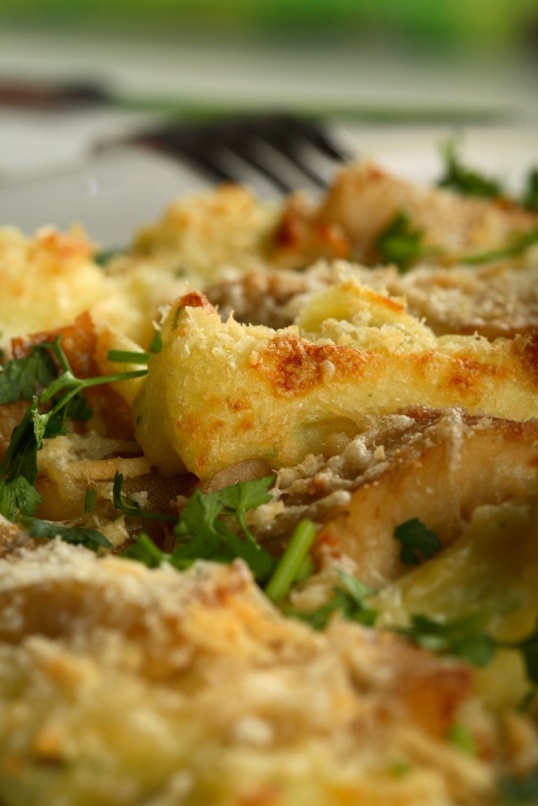 Как запечь картофель с мясом по-французски