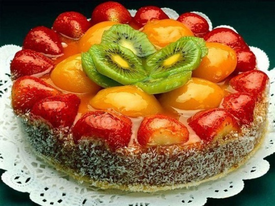 Как украшать торты фруктами