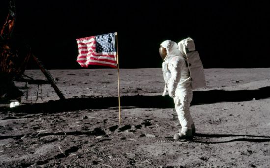 Посадка на луну американских Посадка на луну американских