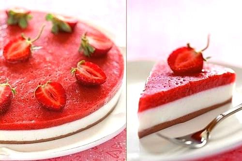 Йогуртовый торт-желе с клубникой