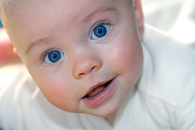 Фото Ребенка С Голубыми Глазами