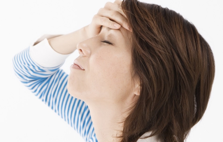Как снять сильную головную боль ? как снять головную боль в домашних условиях ? Лечение болезней