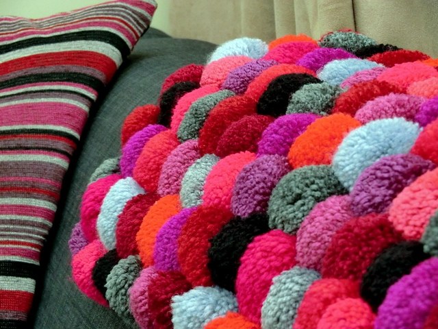 Вязаные пледы, купить вязаное покрывало ручной работы в Украине