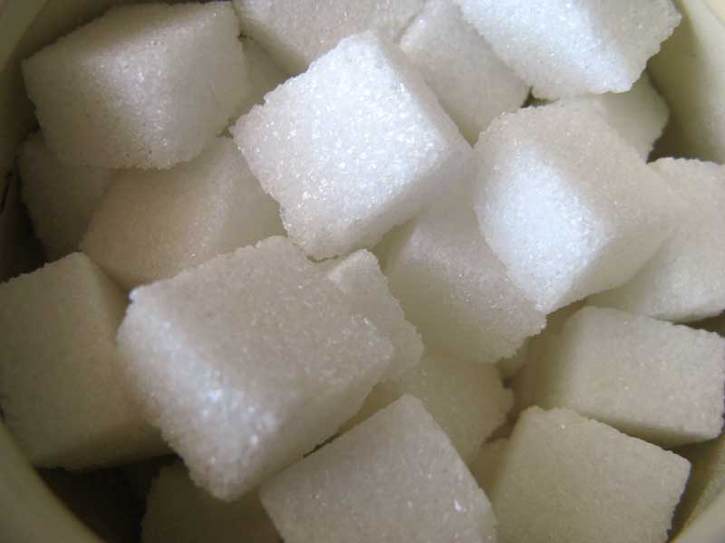 Низкий сахар 3. Низкий сахар. Сахар в помело. Сахар низкого качества. Плохо очищенный сахар.
