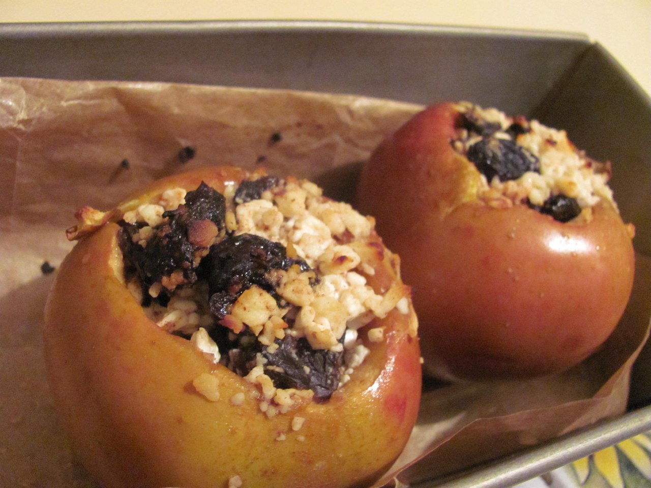 Рецепт запеченные яблоки с творогом в духовке рецепт с фото