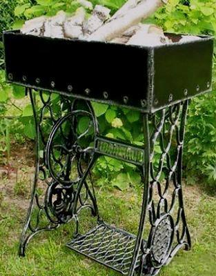 Какую садовую мебель можно сделать из старой ножной швейной машинки