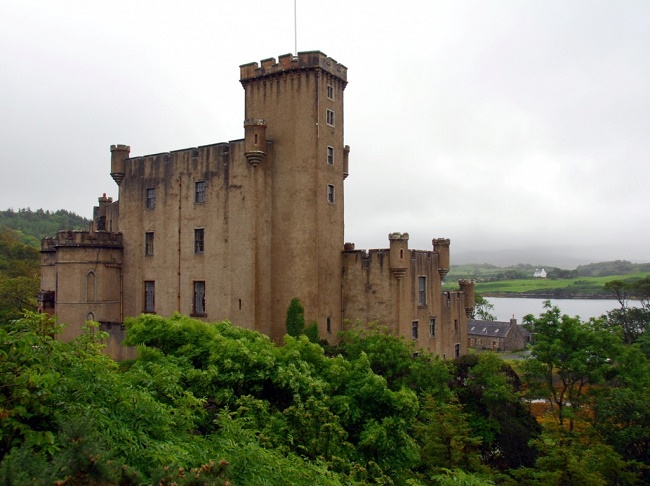 Замок Данвеган, остров Скай, Шотландия