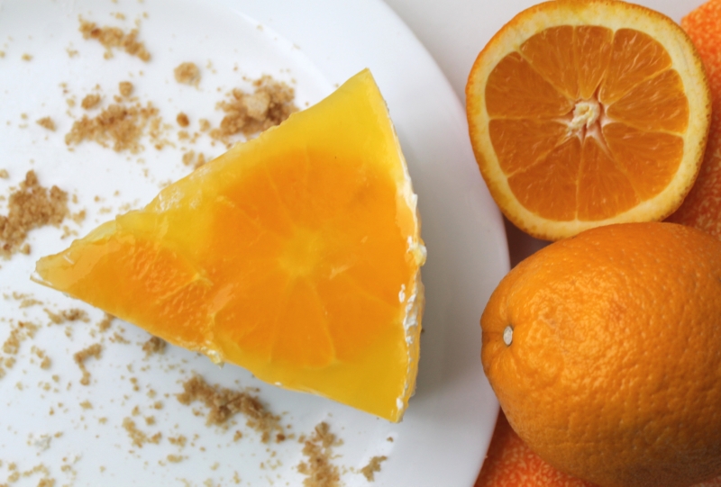 Польза апельсина для мужчин. Апельсин польза. Апельсин полезные вещества. Что полезного в апельсинах. Полезные свойства апельсина.