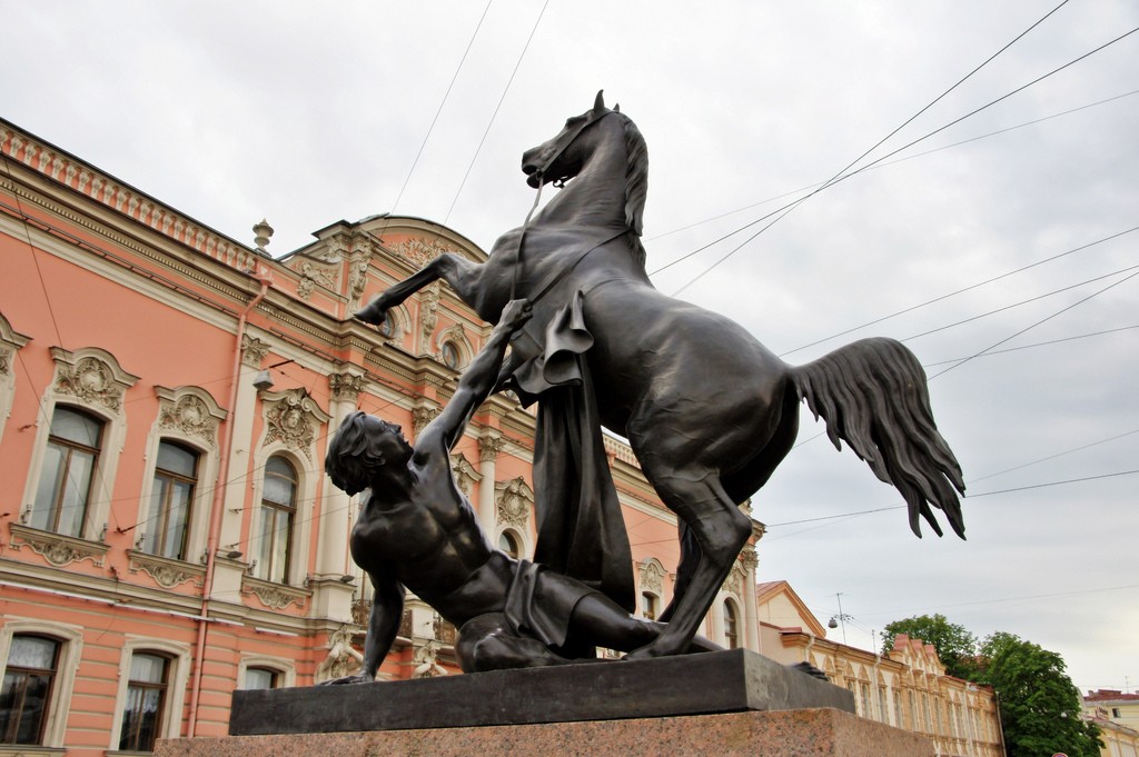 Юноша, берущий коня под уздцы, Петр Клодт