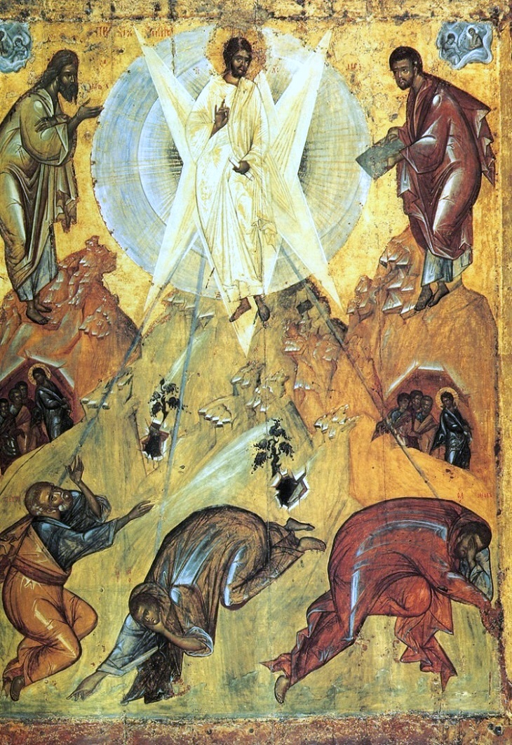 Преображение Иисуса Христа пред учениками на горе Фавор.