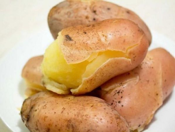 Польза от вдыхания пара над кастрюлей с варенной картошкой - миф