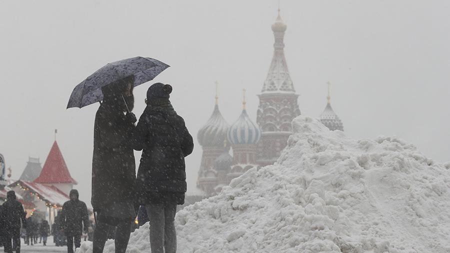 Без зимы и снега Москву и не представить!