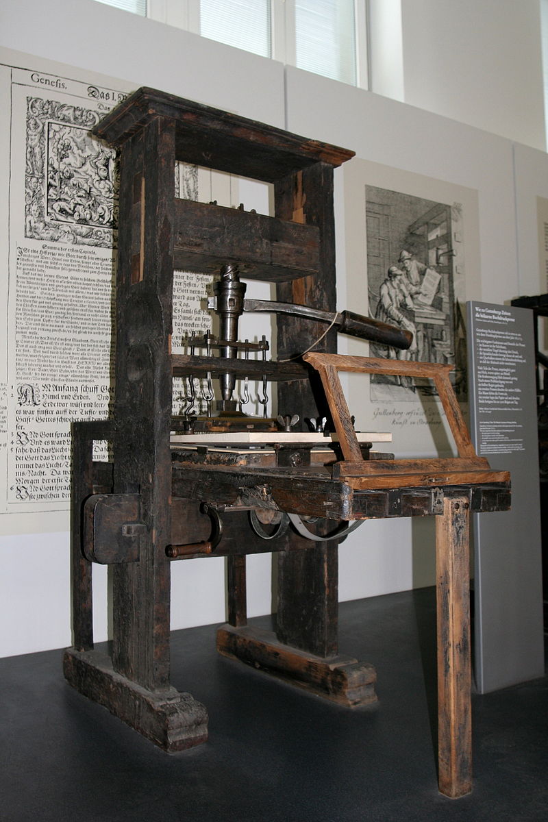 Первый печатный станок гутенберга фото