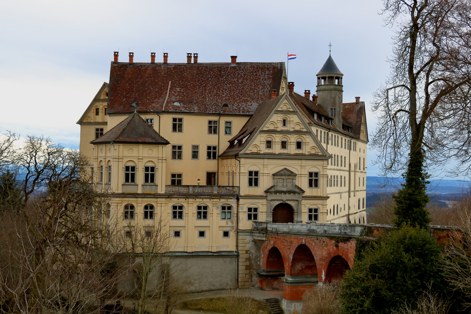 Замок Хайлигенберг, где прошло детство принца Александра