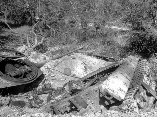 Танк Тигр II после боев в Нормандии, 22 августа 1944 г. Фото: Wikimedia Commons