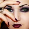 Правила готического макияжа
