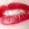 Как поддерживать красоту губ