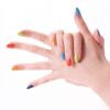Как накрасить ногти разными цветами