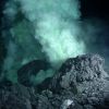 Имитировать подводное извержение можно простым способом