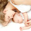 Почему маме полезно спать вместе с малышом