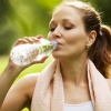 Как правильно пить воду в течение дня, чтобы похудеть