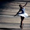 Как правильно ставить ударение в слове «танцовщица»