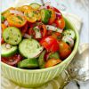 Как приготовить простой овощной салат с кисло-сладким соусом 