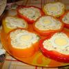 Фаршированные болгарские перцы с яйцом и сыром