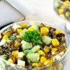 Как приготовить вкусный салат из морской капусты с крабовыми палочками и кукурузой