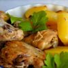 Как приготовить курицу с картошкой в сметане в духовке
