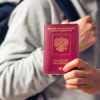 Надо ли менять заграничный паспорт в 14 лет