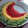 Как приготовить салат "Арбузная долька" с курицей и грибами