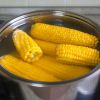 Как приготовить вареную кукурузу