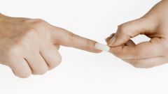 Как снять гелевые ногти в домашних условиях