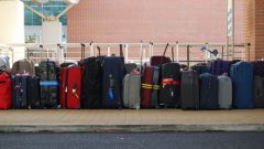 How to choose suitcase