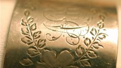 How to engrave on metal