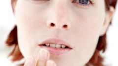 How to treat the wound on the lip