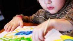 Как научить ребенка трех лет рисовать