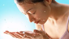Как использовать термальную воду для ухода за кожей