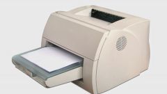 Как заправить бумагу в принтер
