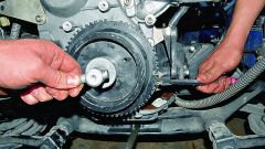 How to loosen crankshaft bolt