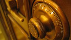 How to seal a safe Deposit box