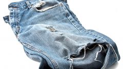How to sew a hole in jeans