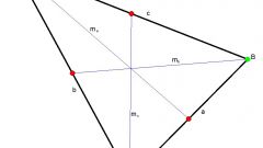 Как найти медиану треугольника