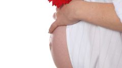 Как предотвратить растяжки при беременности
